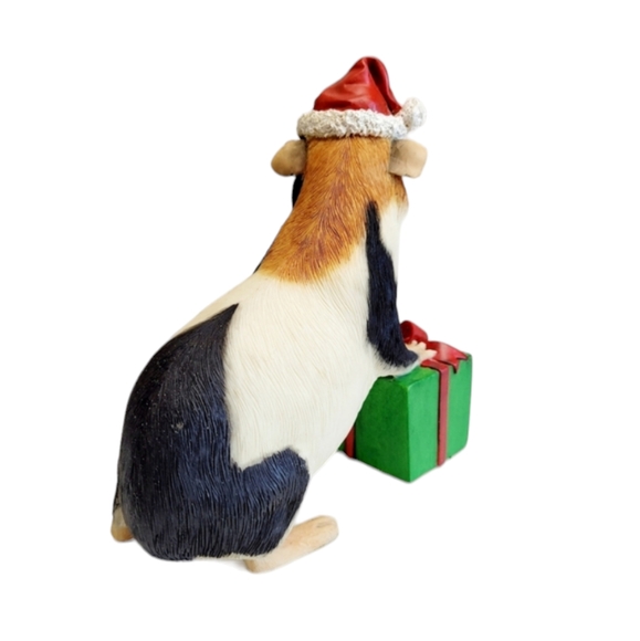 Country Artists Christmas Guinea Pig with Gift, Hand Crafted & Painted - Picture 6 of 14